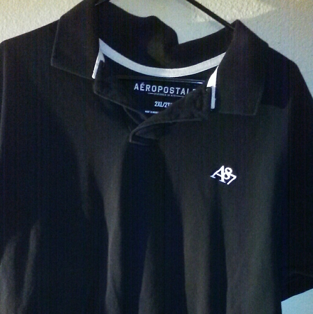 Black aeropostale short sleeve polo